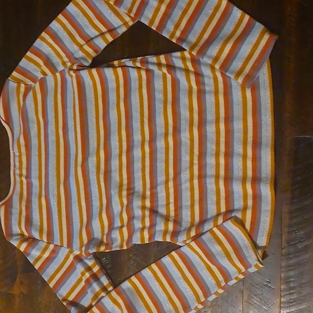 Striped top - Picture 6 of 6